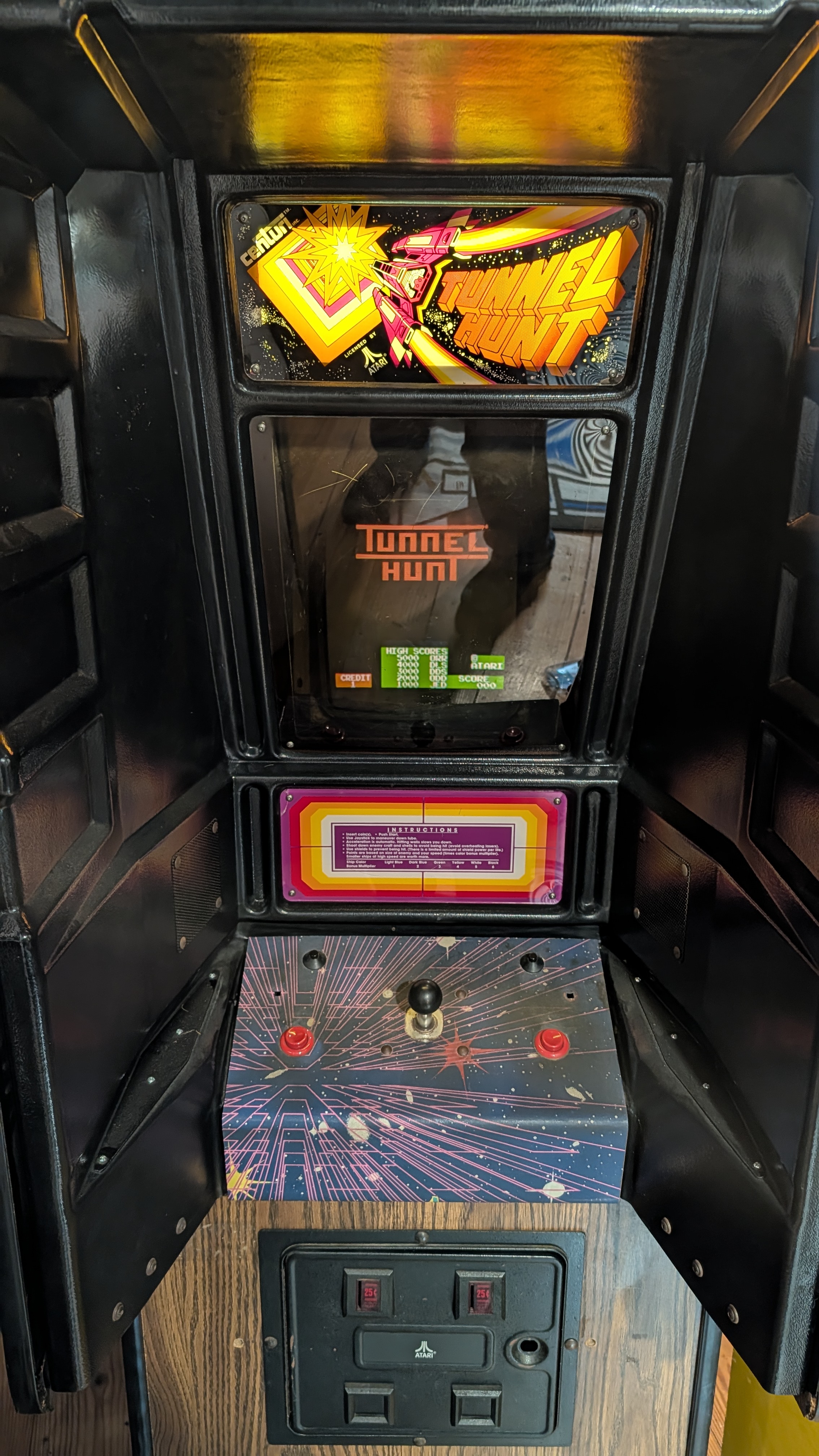 Tunnel Hunt (1982)